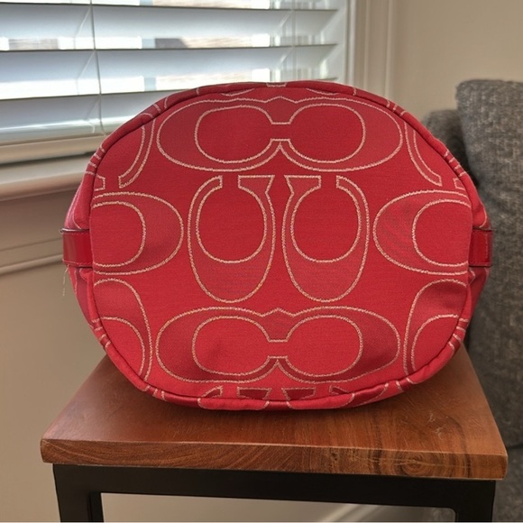 Coach Poppy Bucket Bag Canvas Red Monogram - Picture 3 of 13
